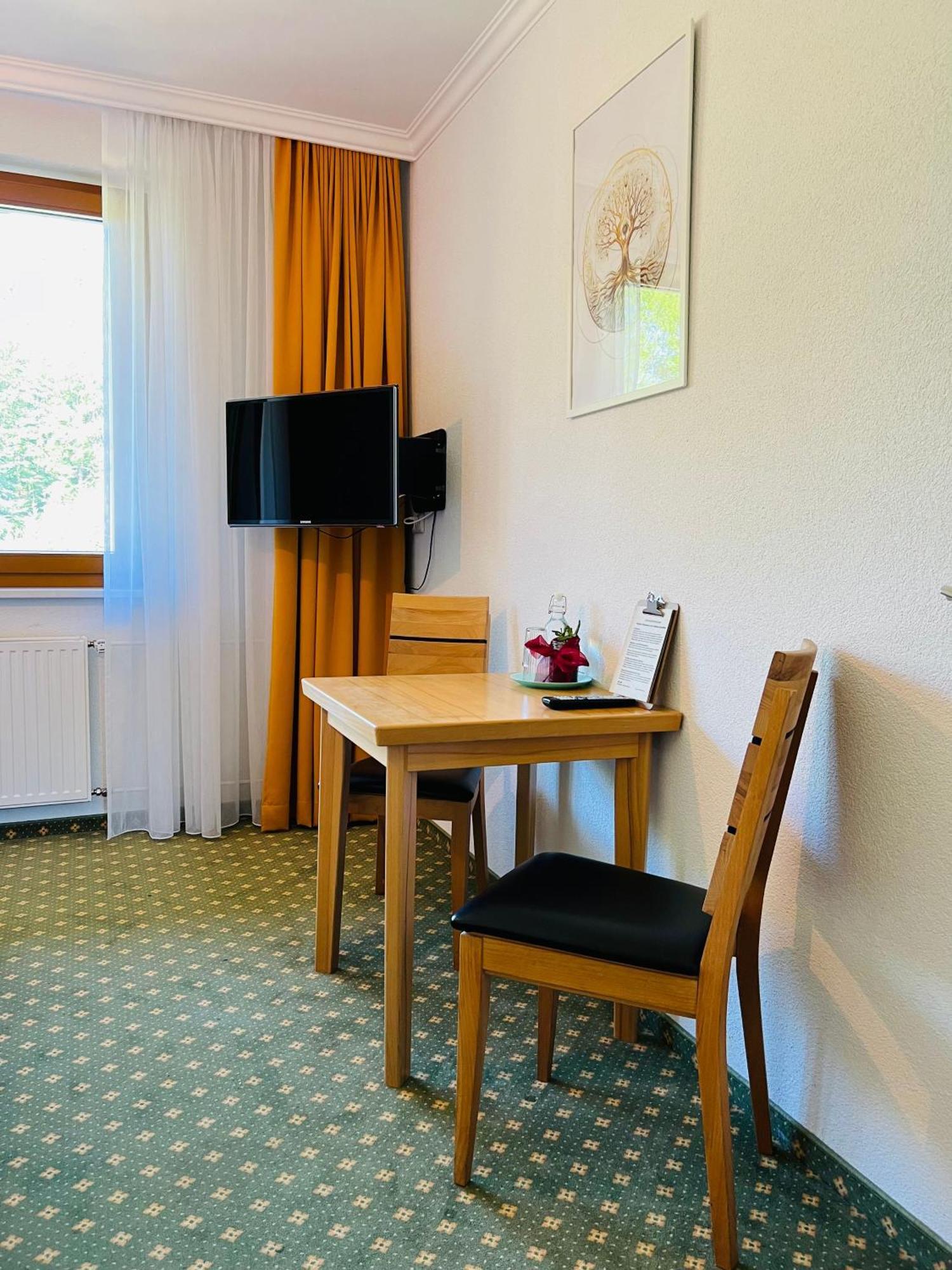 Dorfpension Mariahilfberg Gutenstein Esterno foto