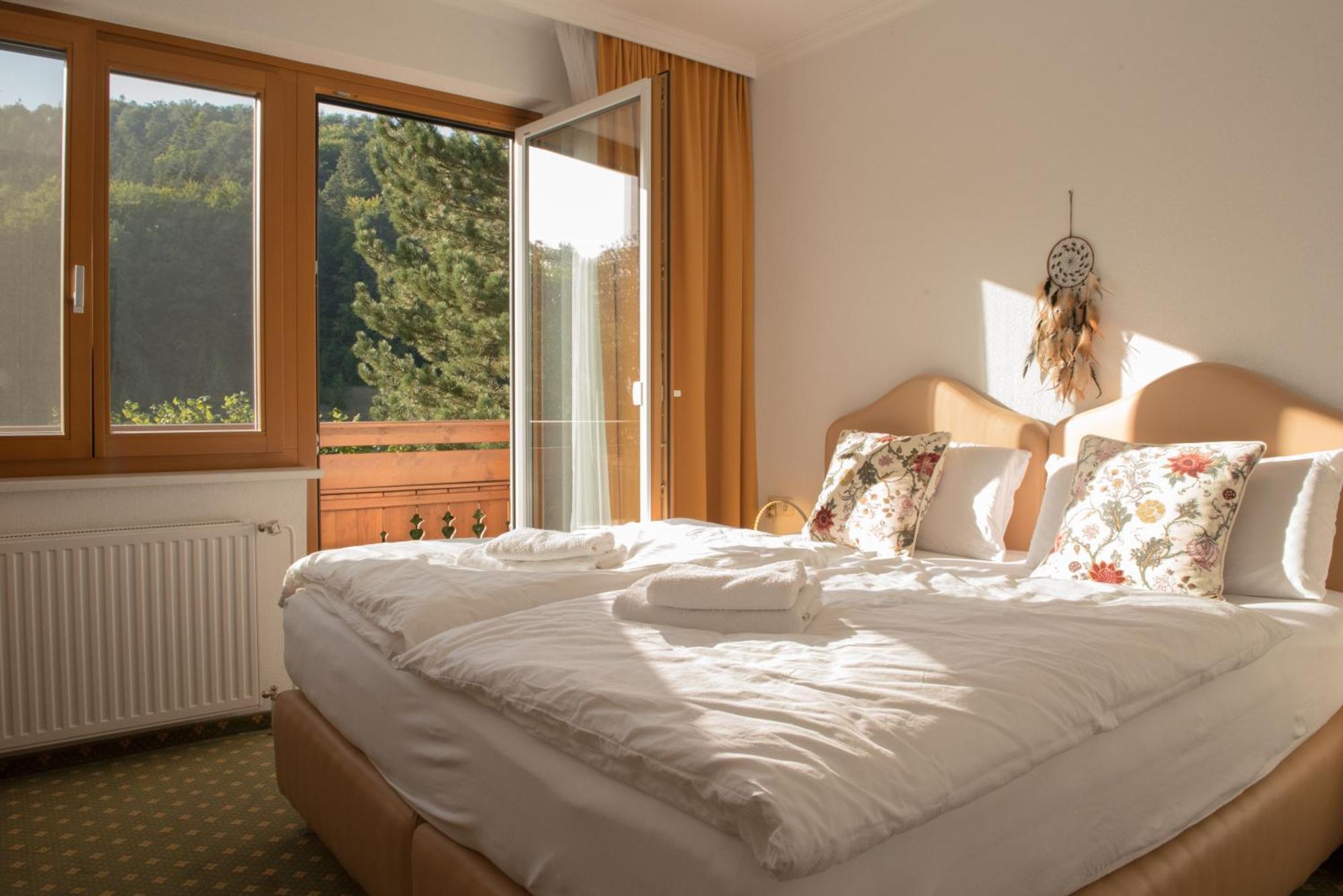 Dorfpension Mariahilfberg Gutenstein Esterno foto